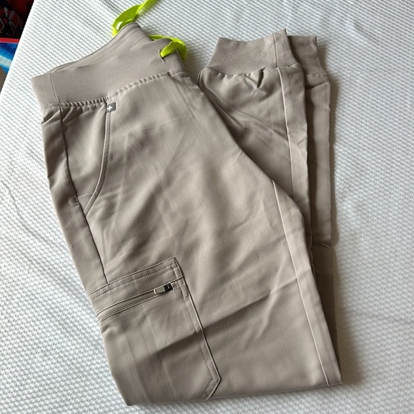 FIGS set XS top XS bottom - Picture 4 of 5